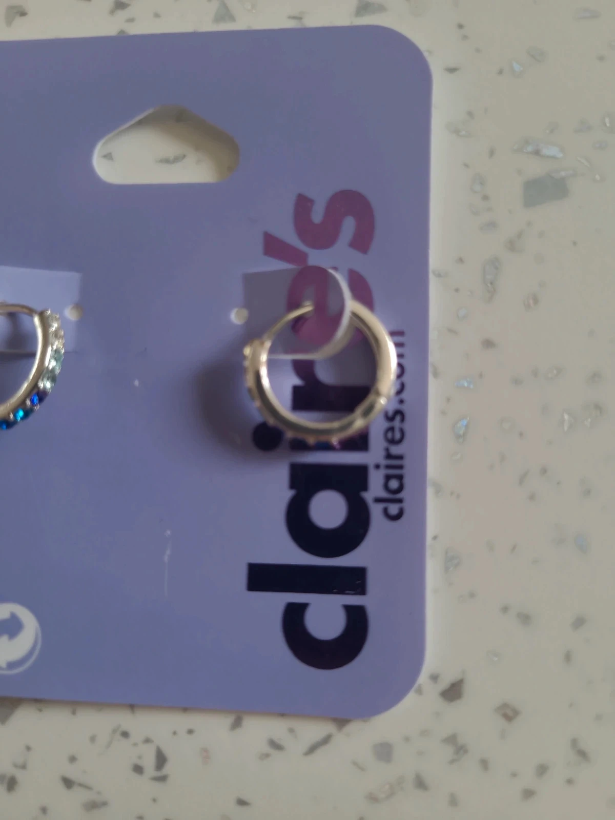 <item 1> – photo 3